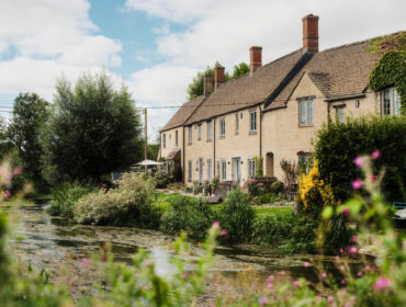 Community-oriented Cotswold Living in Fairford